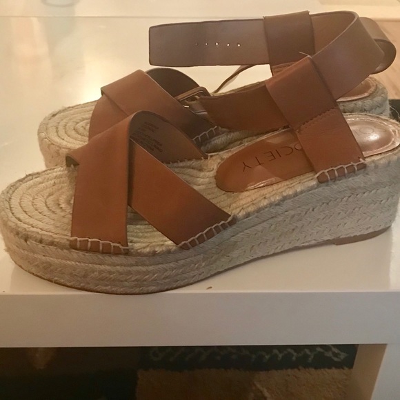 sole society audrina cognac